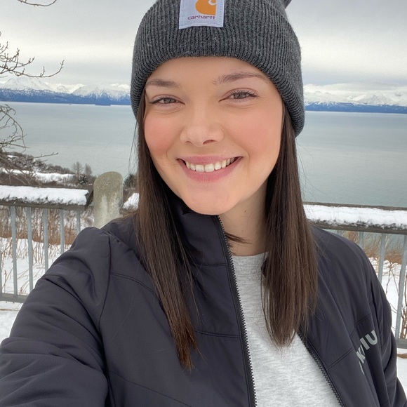 Meet your Posher, Taylor - Picture 1 of 1